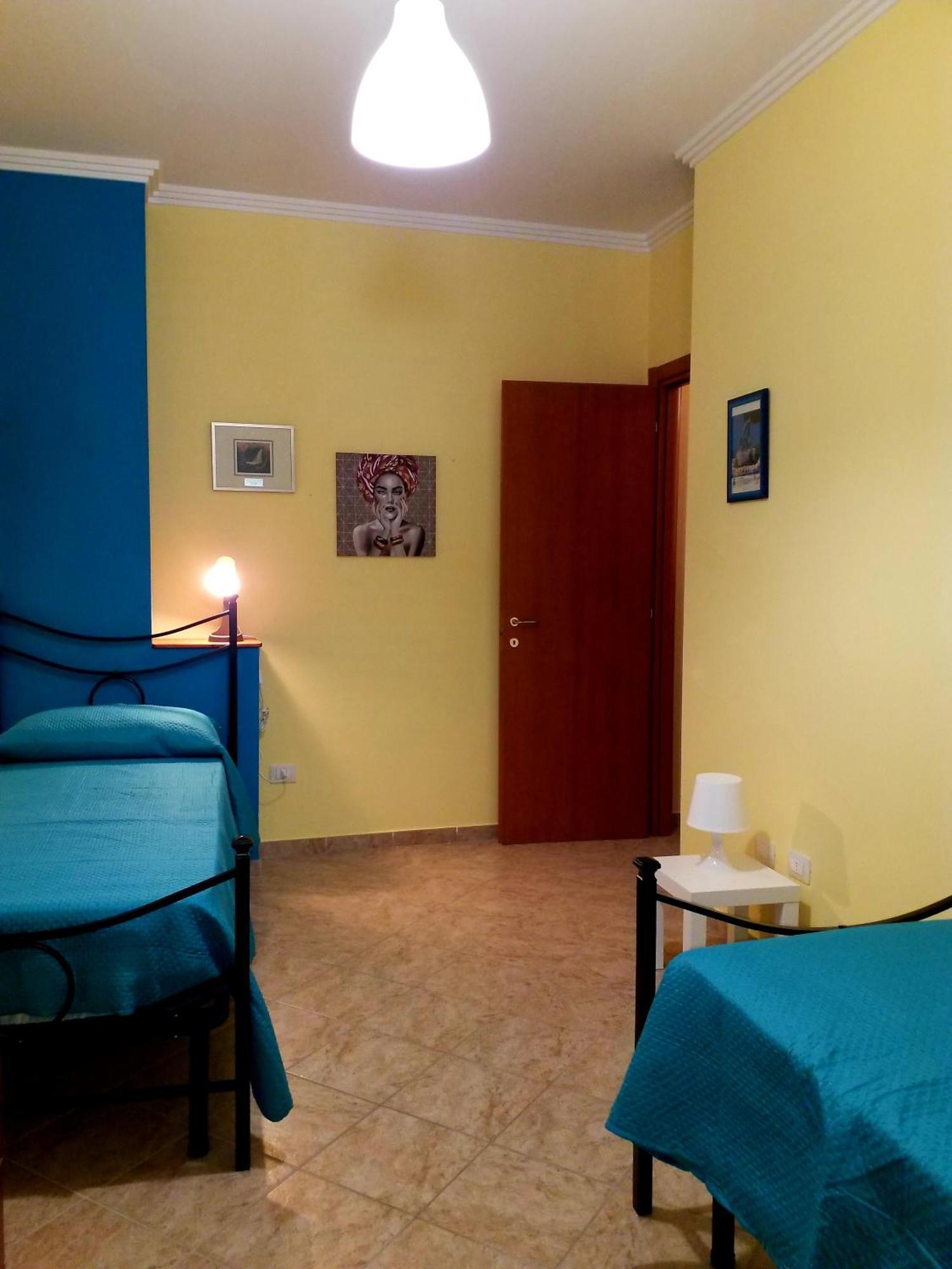 Al Cortile Del Pozzo Apartment Delia Екстериор снимка
