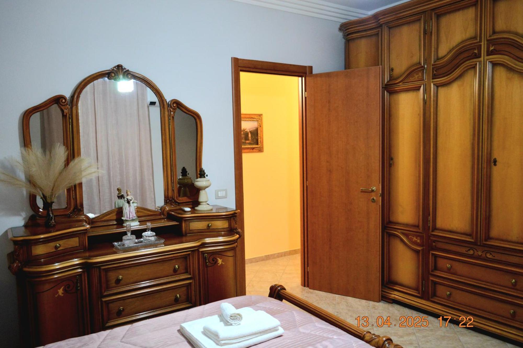 Al Cortile Del Pozzo Apartment Delia Екстериор снимка