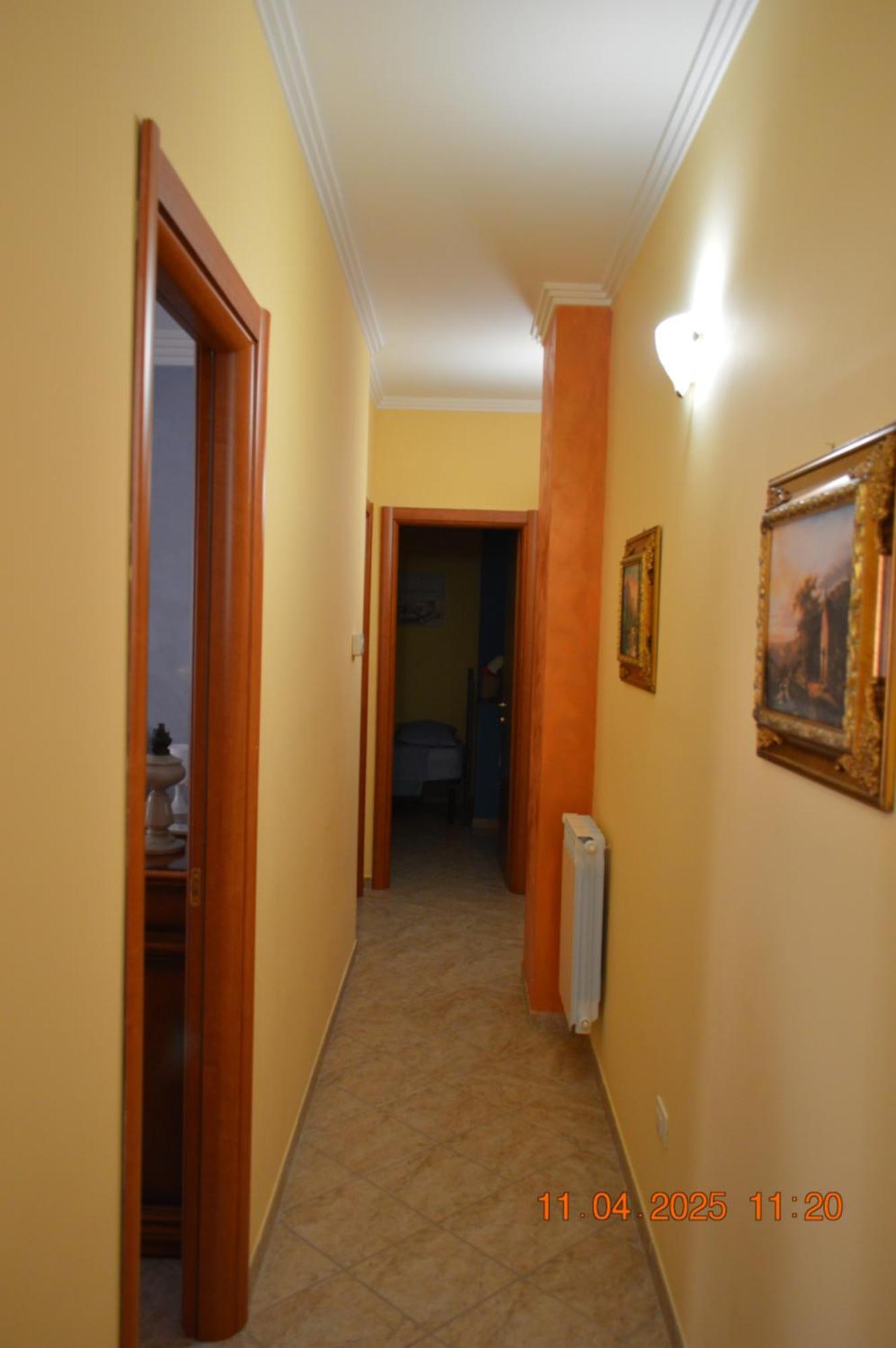 Al Cortile Del Pozzo Apartment Delia Екстериор снимка